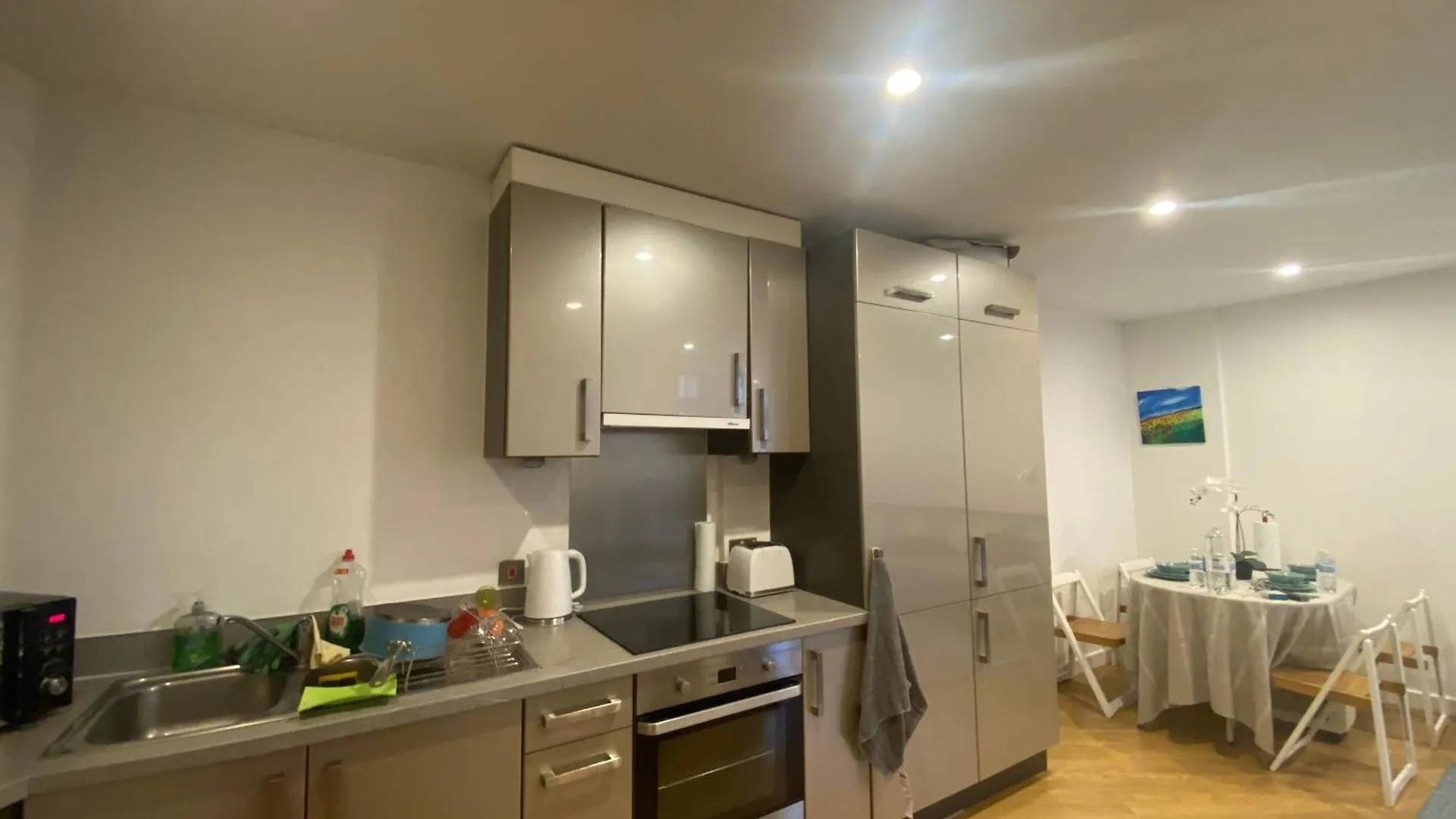 Modern Patio Flat Close To Tower Bridge London 0*,