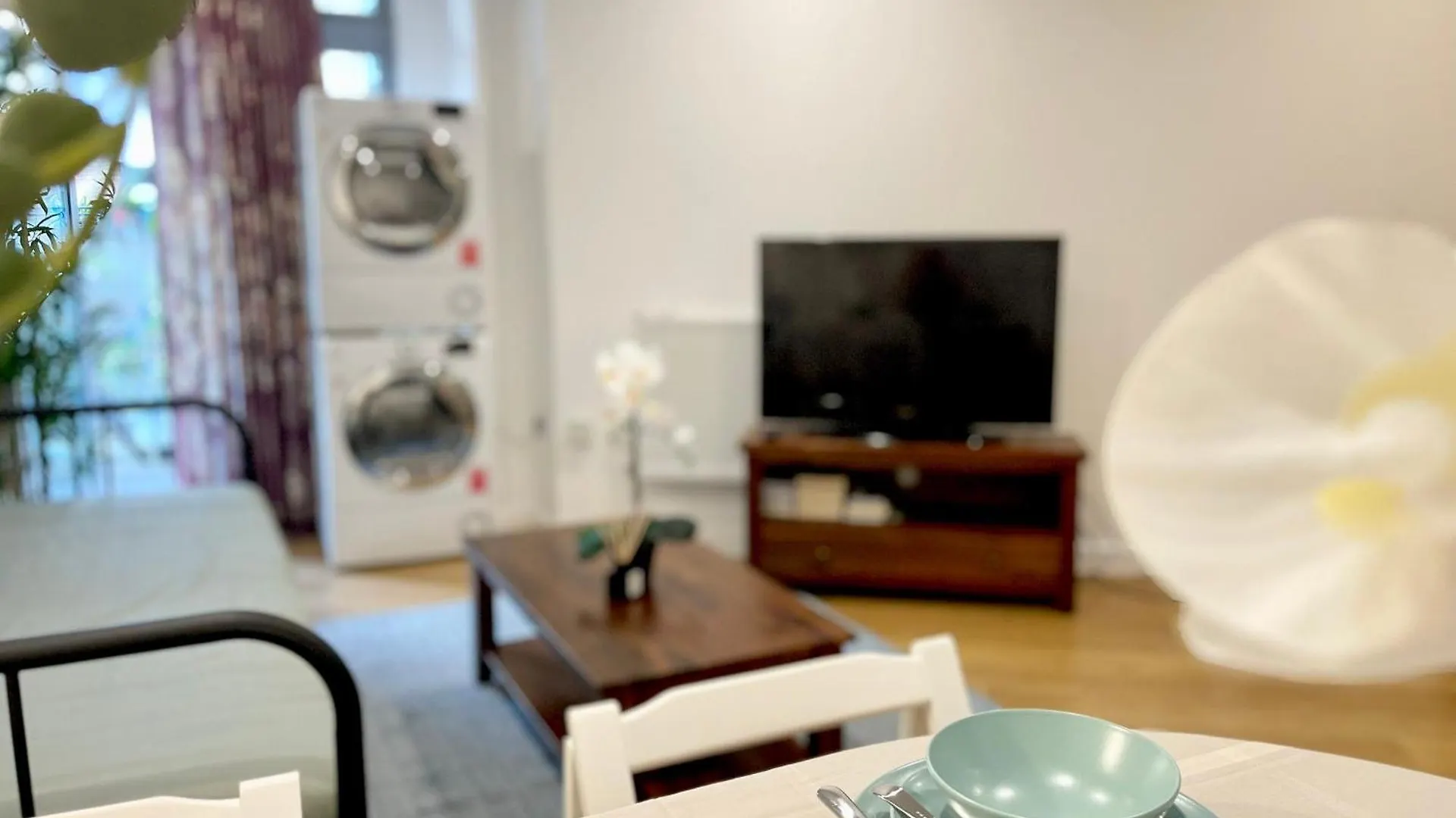 Modern Patio Flat Close To Tower Bridge London United Kingdom